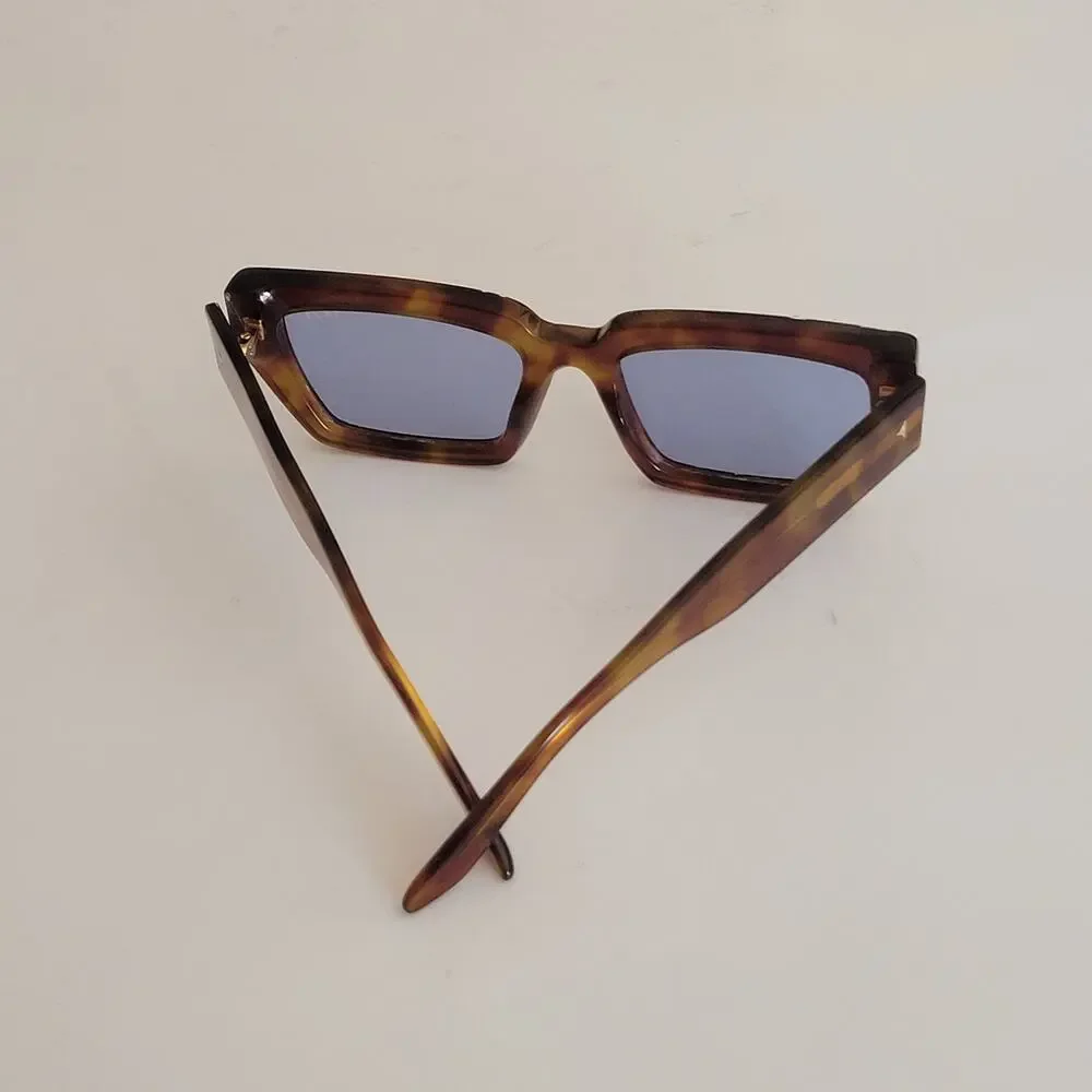 DEZI Switch Tortoiseshell Rectangular Sunglasses with Blue Tinted Lenses